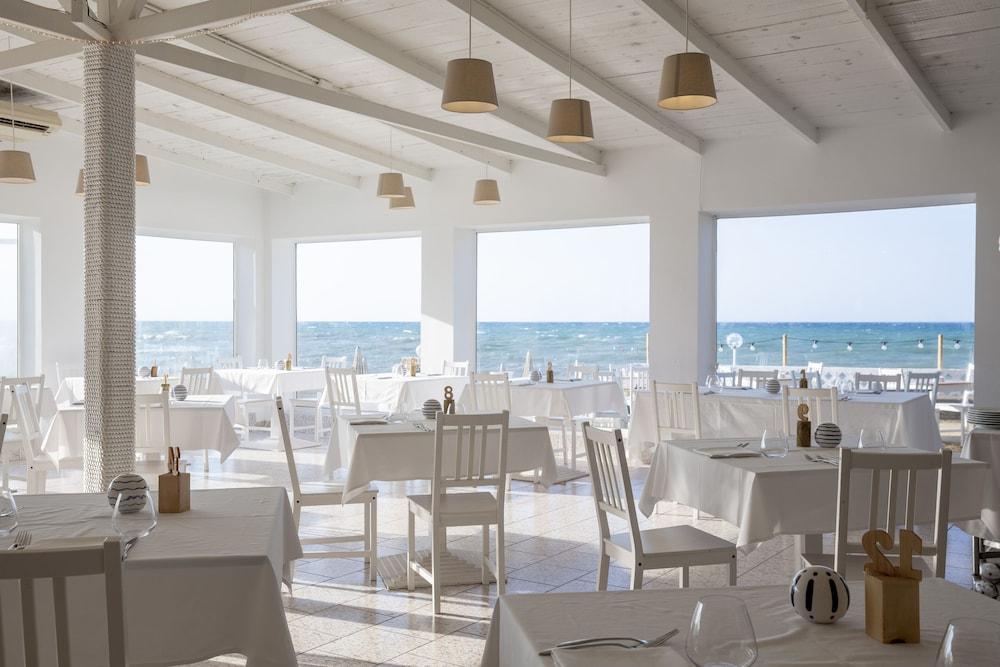 Hotel Riva Del Sole Giovinazzo Exterior foto